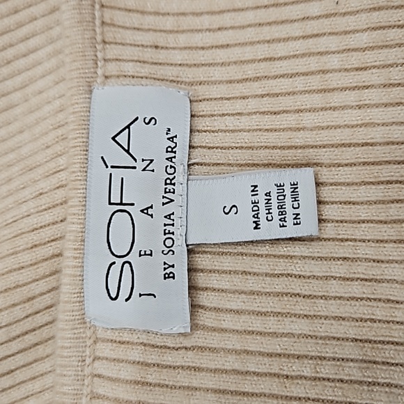 Sofia Vergara Jeans - Cream Puff Sleeve Sweater - SMALL - New Without Tags - Picture 9 of 9